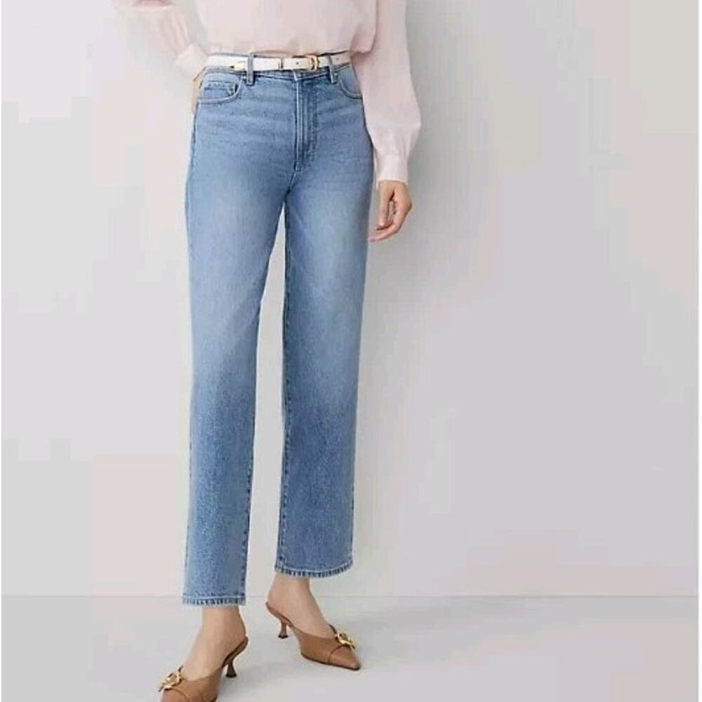 NEW Ann Taylor Straight Jeans Sz 14 Light Indigo Blue Wash Stretch Denim 28" Ins
